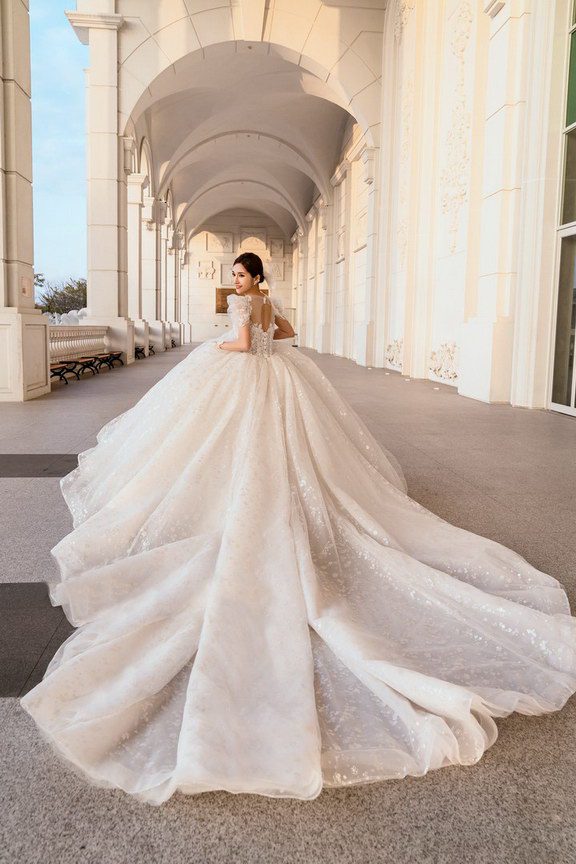 [時尚婚紗 禮服展示 4]